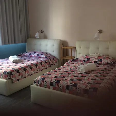 Palace Blu Mare לינה וארוחת בוקר 3*