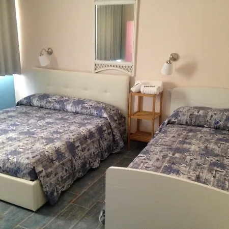 Palace Blu Mare לינה וארוחת בוקר 3*
