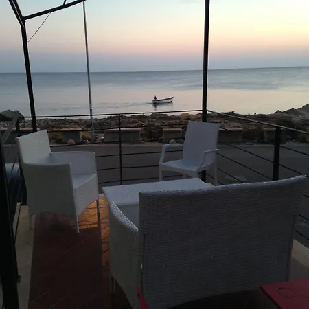 Palace Blu Mare לינה וארוחת בוקר 3*