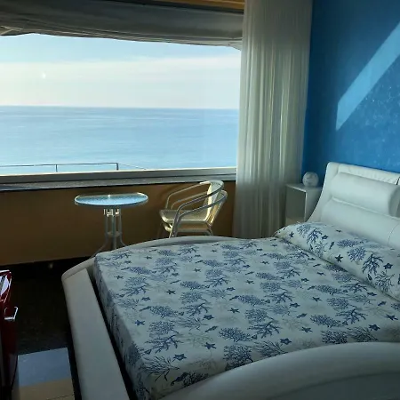 Frühstückspension Palace Blu Mare 3*