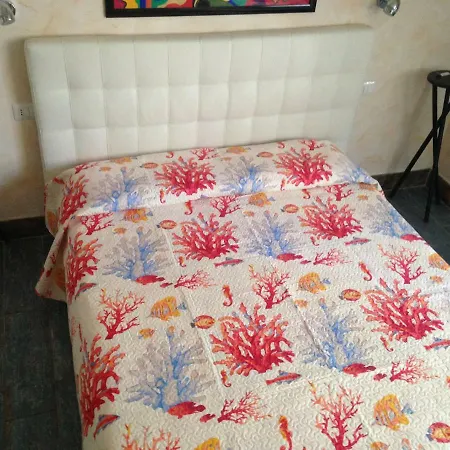 Palace Blu Mare לינה וארוחת בוקר