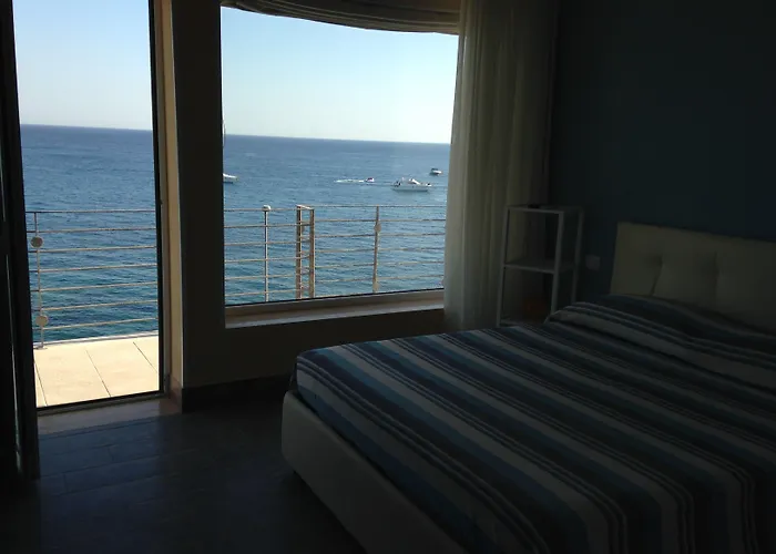 Bed and breakfast Palace Blu Mare 3*